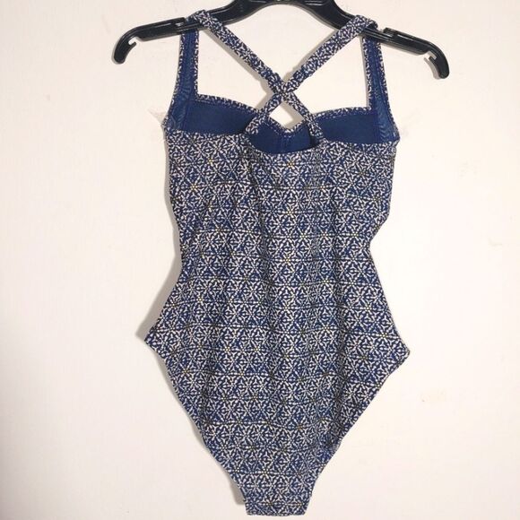 NipTuck Patterned One Piece Swimsuit Navy Blue Ruched Criss Cross Back Size 6 - Picture 11 of 15